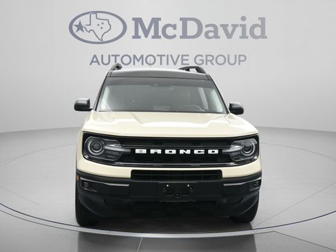Used 2024 Ford Bronco Sport Outer Banks w/ Tech Package AWD/4WD image 2