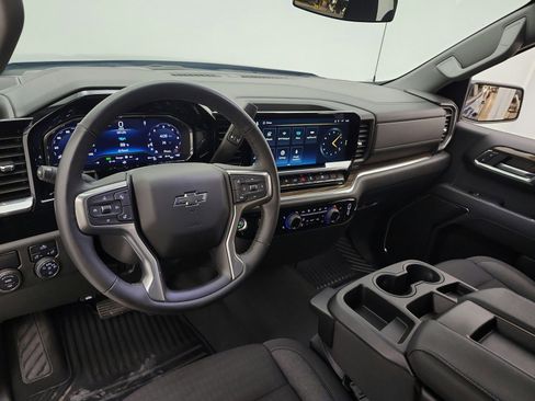 Used 2024 Chevrolet Silverado 1500 RST image 9