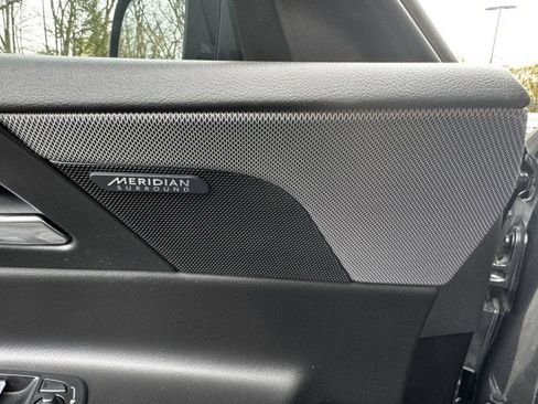 Used 2018 Jaguar XE S image 36