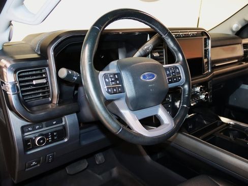 Used 2023 Ford F250 Lariat w/ Lariat Ultimate Package image 44