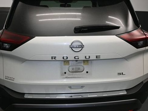 Used 2023 Nissan Rogue SL w/ SL Premium Package FWD image 12