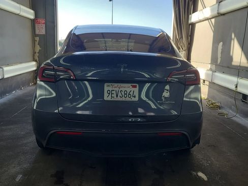 Used 2023 Tesla Model Y Long Range AWD/4WD image 5