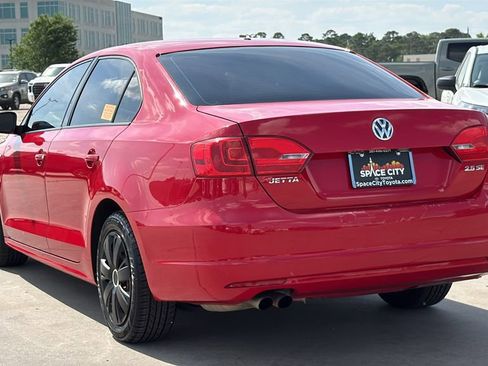 Used 2012 Volkswagen Jetta SE image 3