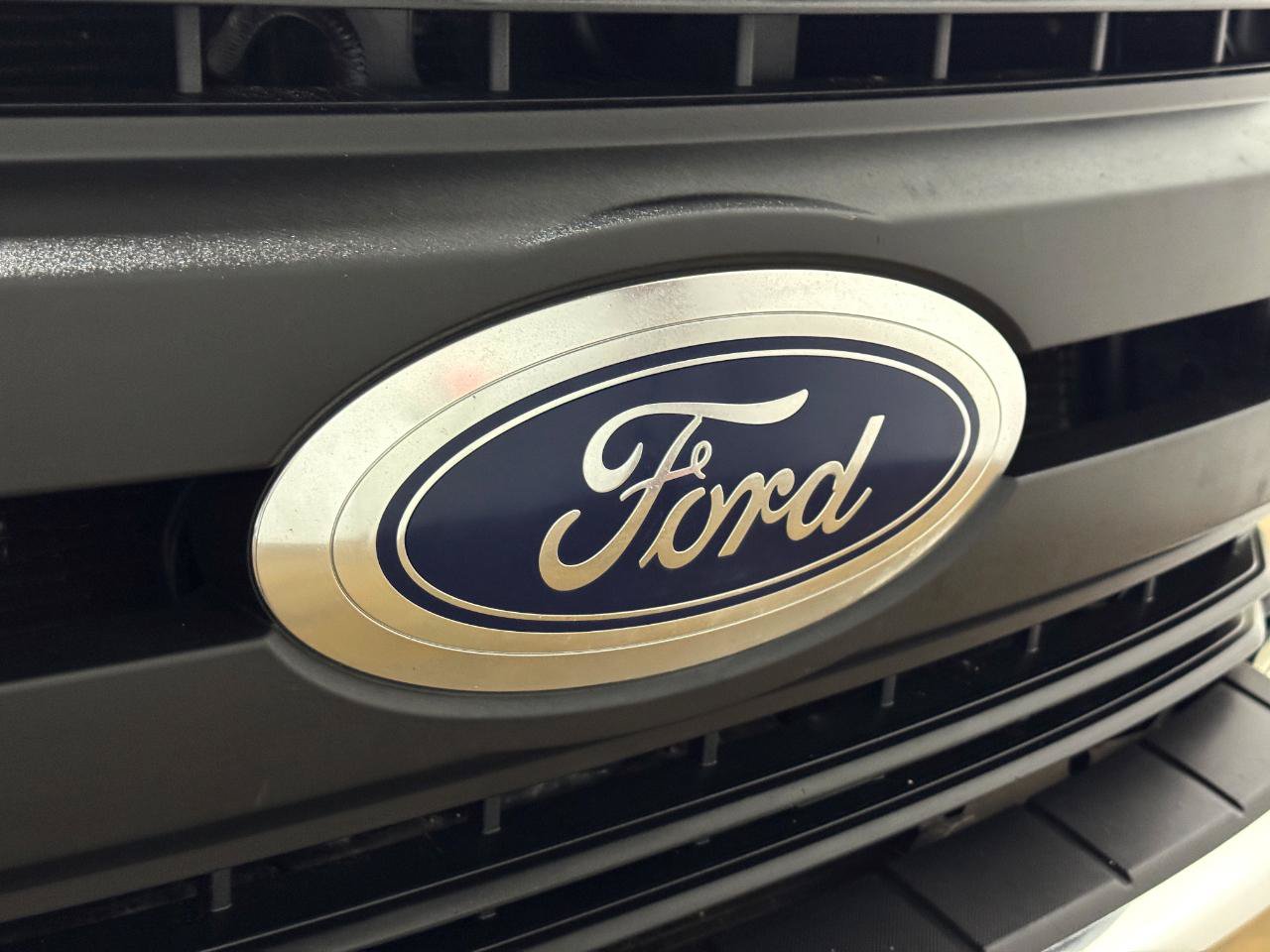 Used 2018 Ford F350 XL w/ Power Equipment Group AWD/4WD image 43