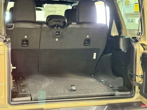 New 2026 Jeep Wrangler Unlimited Rubicon image 27