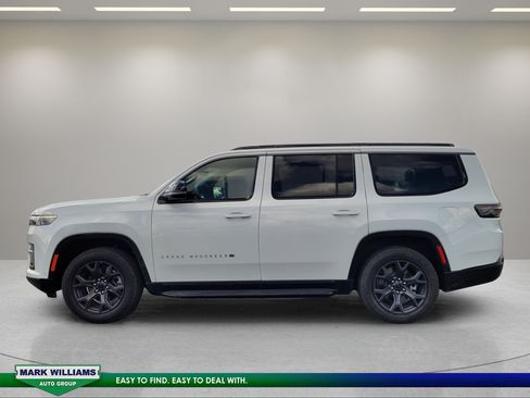 Used 2026 Jeep Grand Wagoneer Limited AWD/4WD image 7