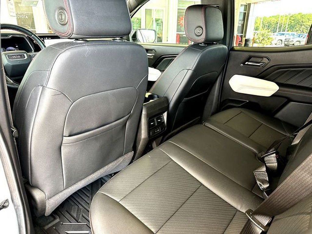 Used 2024 GMC Canyon AT4X AWD/4WD image 20