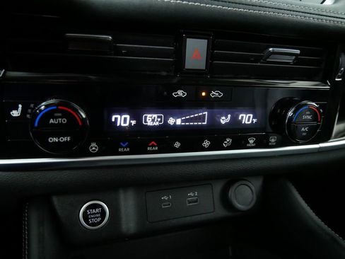 Used 2023 Nissan Rogue SL w/ SL Premium Package AWD/4WD image 30