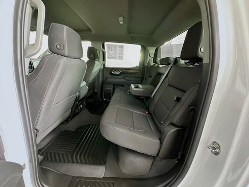 Used 2023 GMC Sierra 1500 Elevation image 26