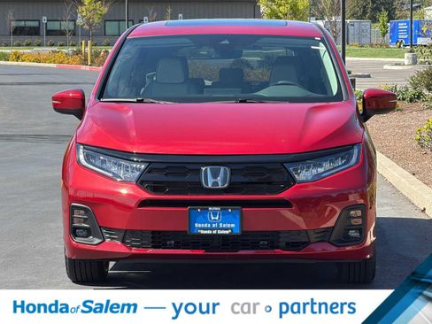 New 2026 Honda Odyssey Touring image 11