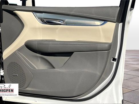 Used 2022 Cadillac XT5 Premium Luxury w/ Technology Package image 23