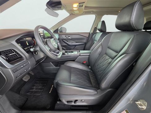 Certified 2023 Nissan Rogue Platinum w/ Platinum Premium Package FWD image 27