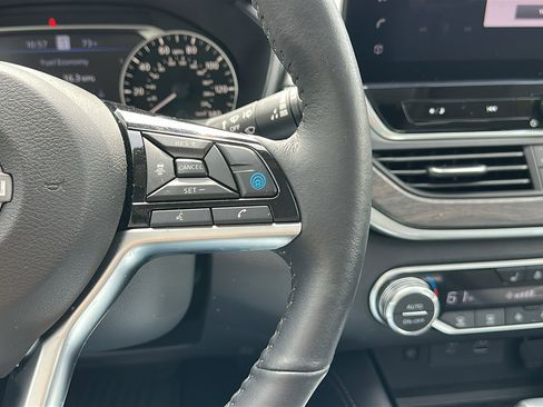 Certified 2023 Nissan Altima 2.5 SL AWD/4WD image 17