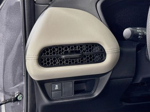 Certified 2024 Honda HR-V LX image 10