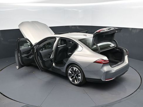 Certified 2026 BMW 530i image 47