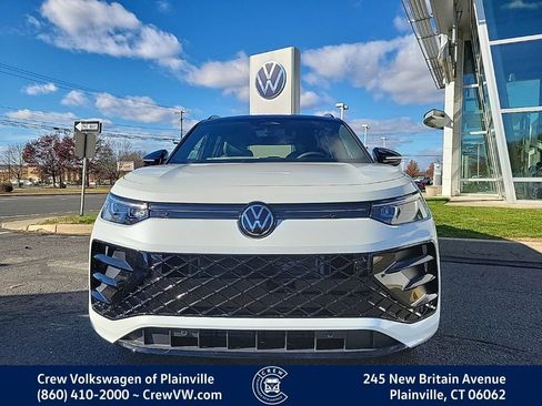 New 2026 Volkswagen Tiguan SE R-Line image 22