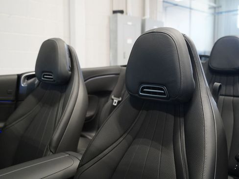 New 2026 Mercedes-Benz CLE 450 4MATIC Cabriolet image 18