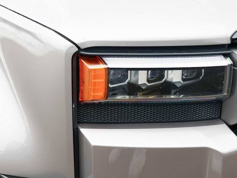 Used 2025 Toyota Land Cruiser image 9