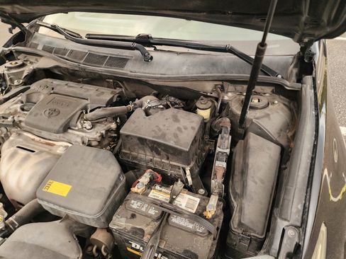 Used 2015 Toyota Camry SE FWD image 37