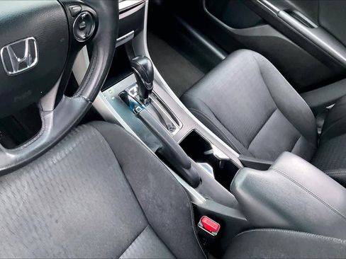 Used 2013 Honda Accord Sport image 19