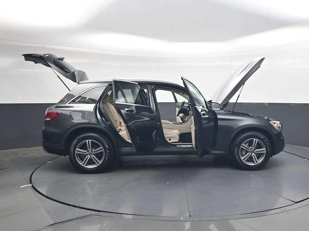 Used 2022 Mercedes-Benz GLC 300 4MATIC w/ Driver Assistance Package image 49