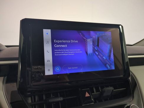 Used 2026 Toyota Corolla Cross L image 26