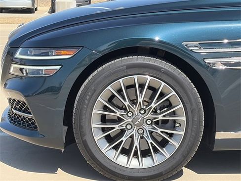 Used 2022 Genesis G80 2.5T image 5