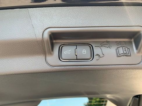 New 2025 Ford Explorer Active image 6