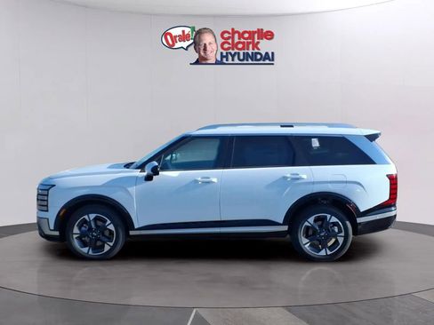 New 2026 Hyundai Palisade Limited FWD image 2