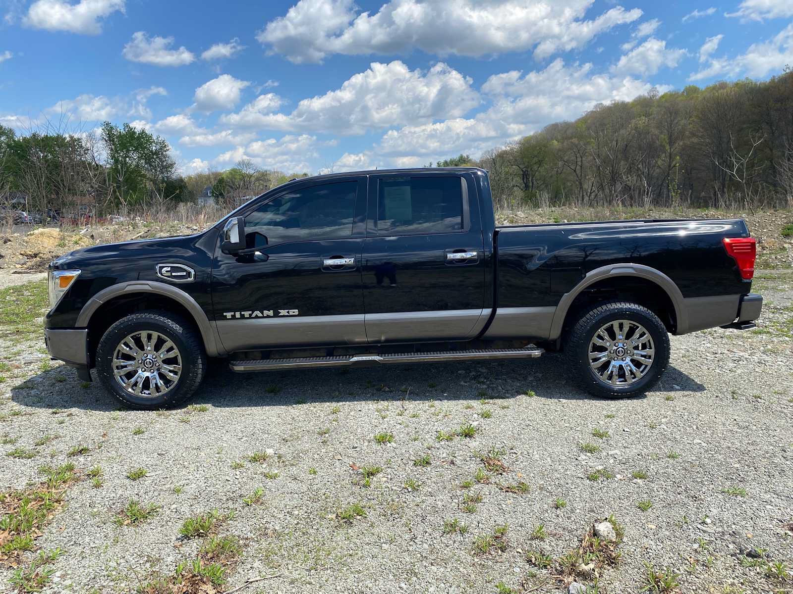 Used 2018 Nissan Titan Platinum Reserve w/ Platinum Utility Package AWD/4WD image 15