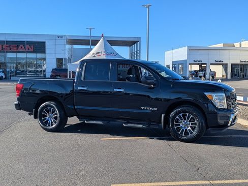 Certified 2021 Nissan Titan SV w/ SV Convenience Package image 8
