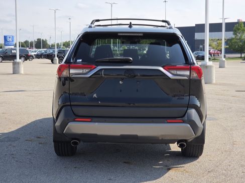 Used 2021 Toyota RAV4 Limited AWD/4WD image 19