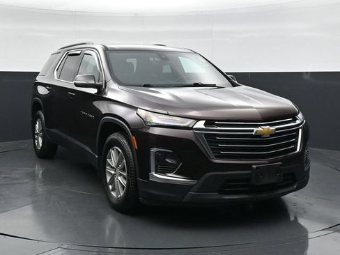 Used 2022 Chevrolet Traverse LT w/ LPO, Floor Liner Package AWD/4WD image 4