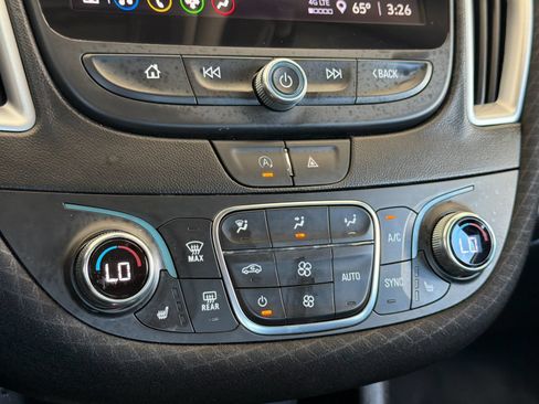 Used 2023 Chevrolet Malibu LT FWD image 21