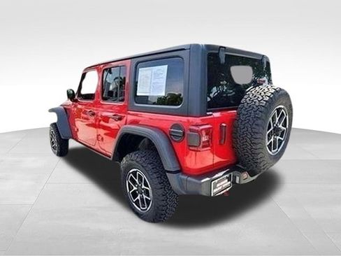 Used 2026 Jeep Wrangler Unlimited Rubicon AWD/4WD image 6
