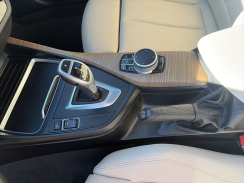 Used 2018 BMW 230i Coupe image 16