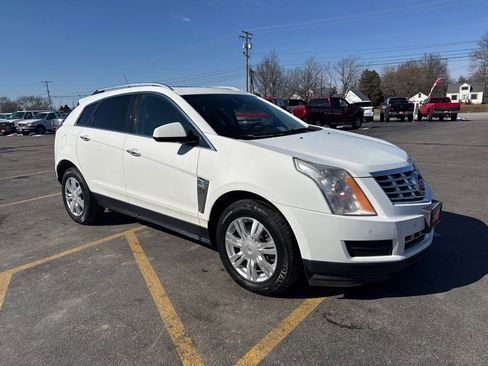 Used 2013 Cadillac SRX Luxury image 4