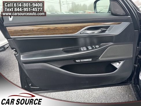 Used 2018 BMW 750i xDrive AWD/4WD image 13