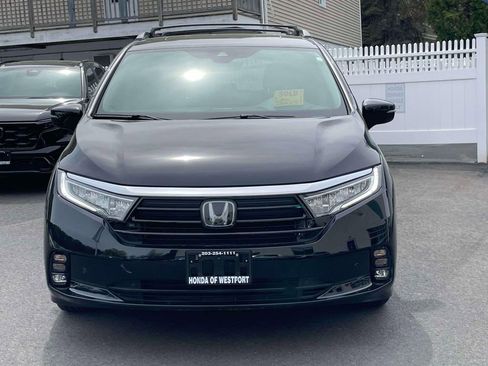 Certified 2023 Honda Odyssey Elite image 2