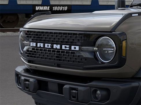 New 2025 Ford Bronco Big Bend w/ Black Diamond Package image 19