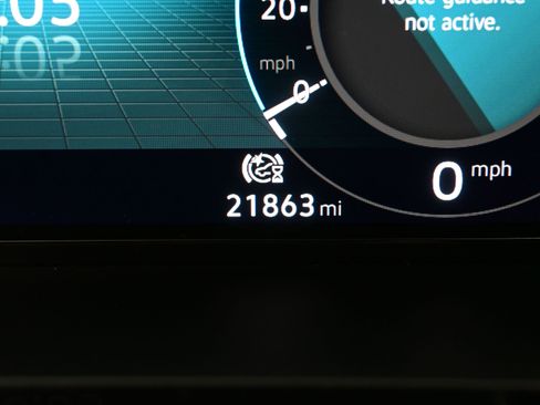 Used 2024 Volkswagen Atlas Cross Sport SE image 23