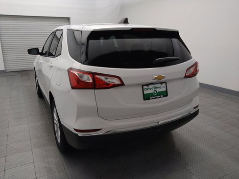 Used 2020 Chevrolet Equinox LS w/ LS Convenience Package image 6