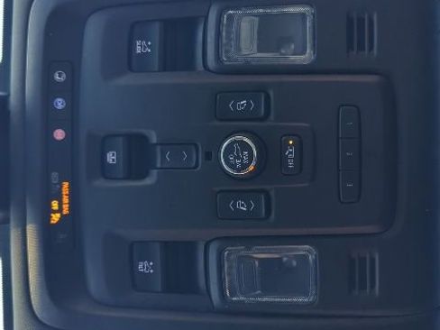 Certified 2021 Chevrolet Tahoe Z71 w/ Luxury Package image 11