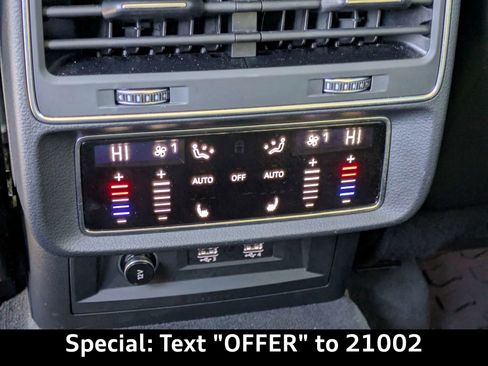 Used 2020 Audi Q8 Premium Plus image 16