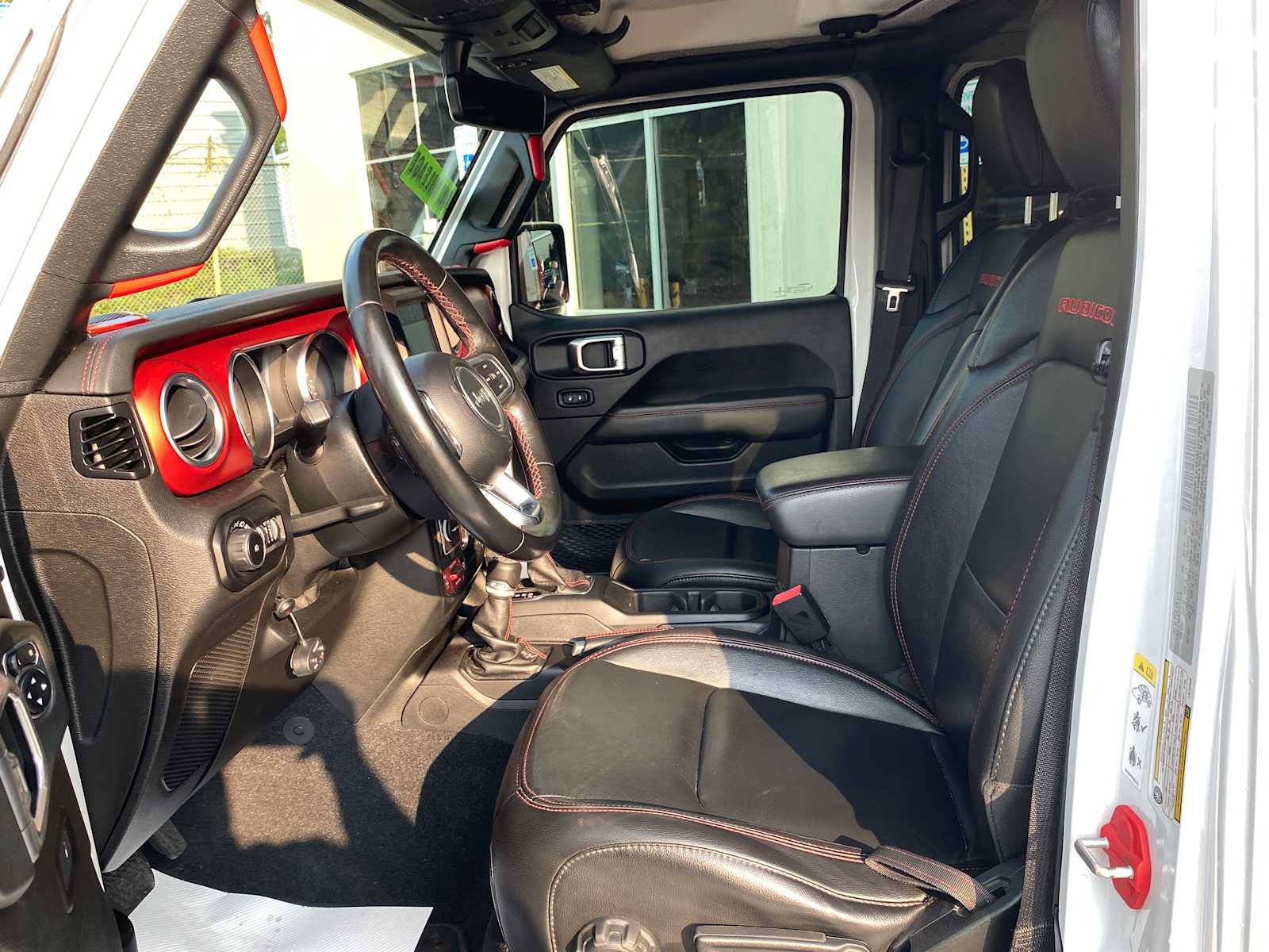 Used 2020 Jeep Wrangler Unlimited Rubicon w/ Dual Top Group AWD/4WD image 9