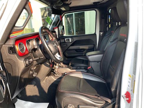Used 2020 Jeep Wrangler Unlimited Rubicon w/ Dual Top Group AWD/4WD image 9