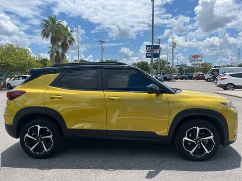 Used 2023 Chevrolet TrailBlazer RS w/ Technology Package AWD/4WD image 7