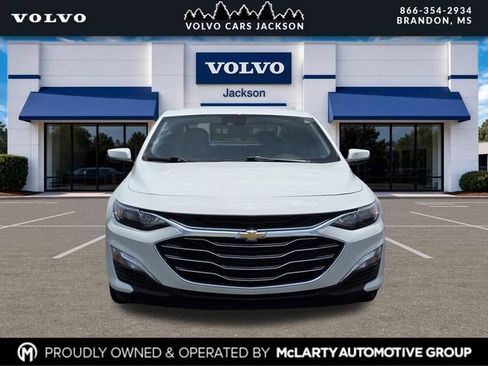 Used 2022 Chevrolet Malibu LS w/ Driver Confidence Package II FWD image 2