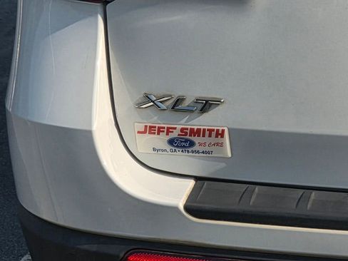 Used 2020 Ford Explorer XLT image 8