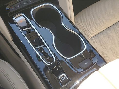 Certified 2023 Buick Envision Avenir image 30